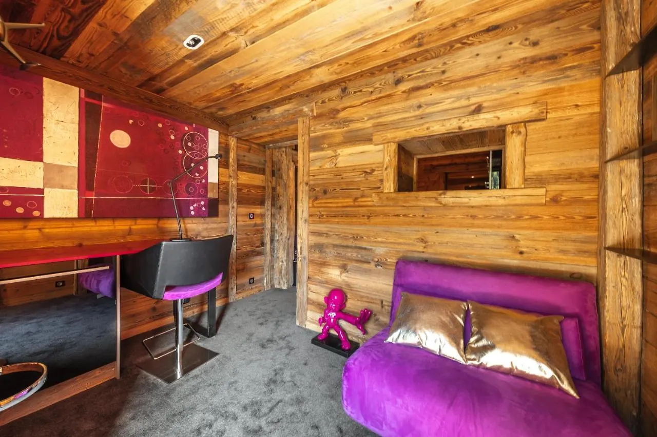 Chalet Carte Blanche Quezac Tignes 0*,  France